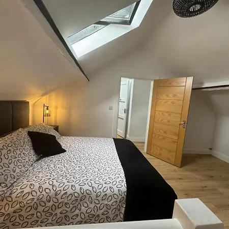 Bed & Breakfast Floor *